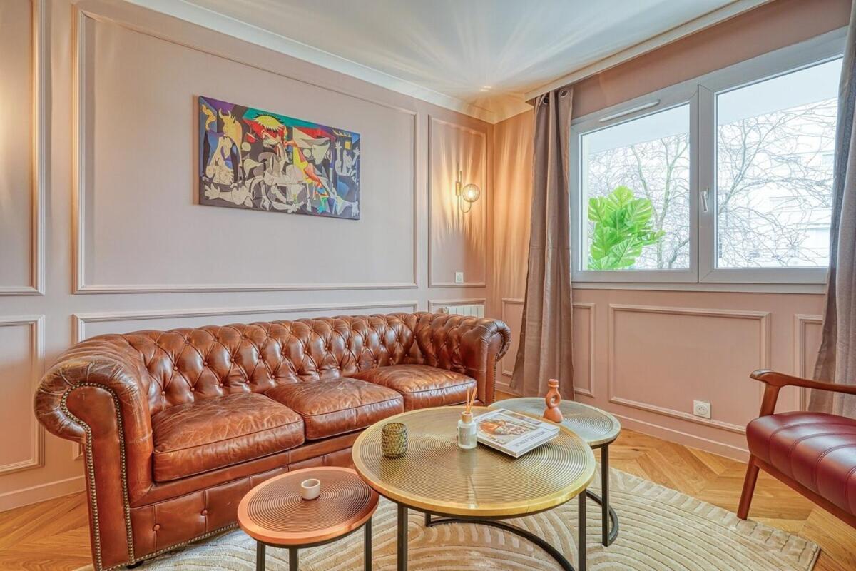 Melody Suite In Paris Courbevoie Exteriör bild